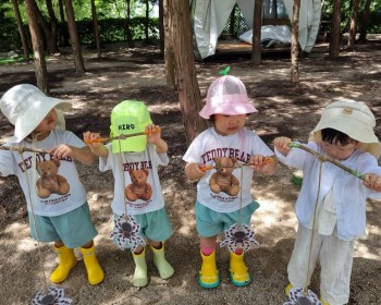 7월 숲속 거미 친구